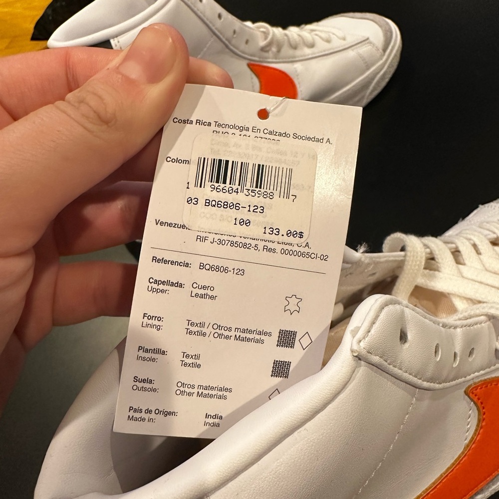 Nike Blazers - Picture 7 of 7